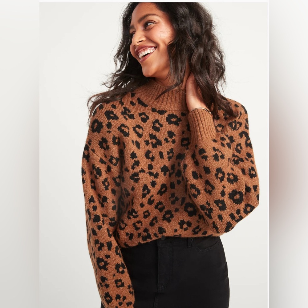 Old Navy CheetahPrint Pullover Sweater